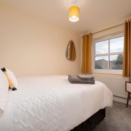 马克特拉森Stunning 3 Bed With Parking & Garden别墅 外观 照片