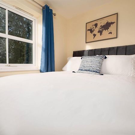 马克特拉森Stunning 3 Bed With Parking & Garden别墅 外观 照片